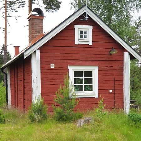 Cabin Near Lake And Beautiful Nature Reserve. Bodafors Exterior photo
