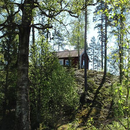 Cabin Near Lake And Beautiful Nature Reserve. Bodafors Exterior photo