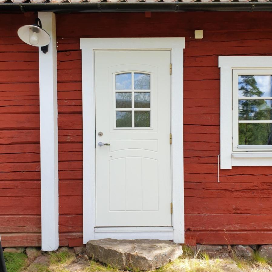 Cabin Near Lake And Beautiful Nature Reserve. Bodafors Exterior photo