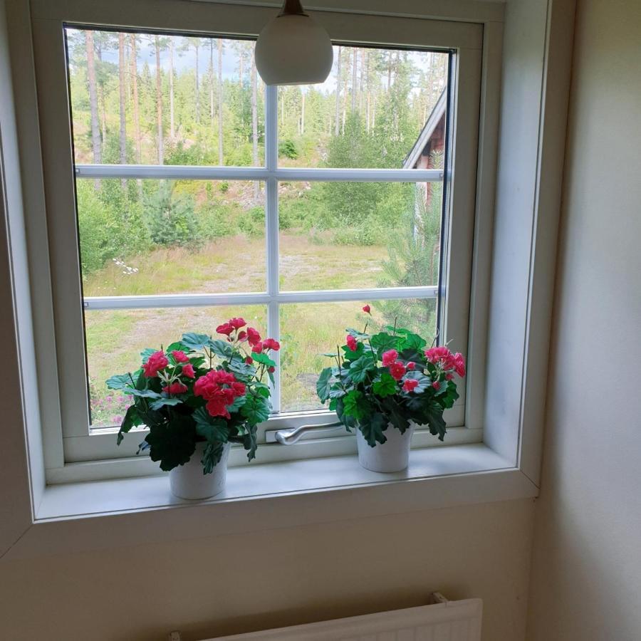 Cabin Near Lake And Beautiful Nature Reserve. Bodafors Exterior photo